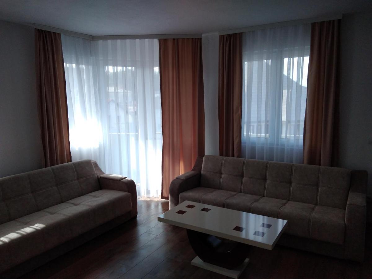 Vila Centar Mb Bed and Breakfast Sjenica Esterno foto