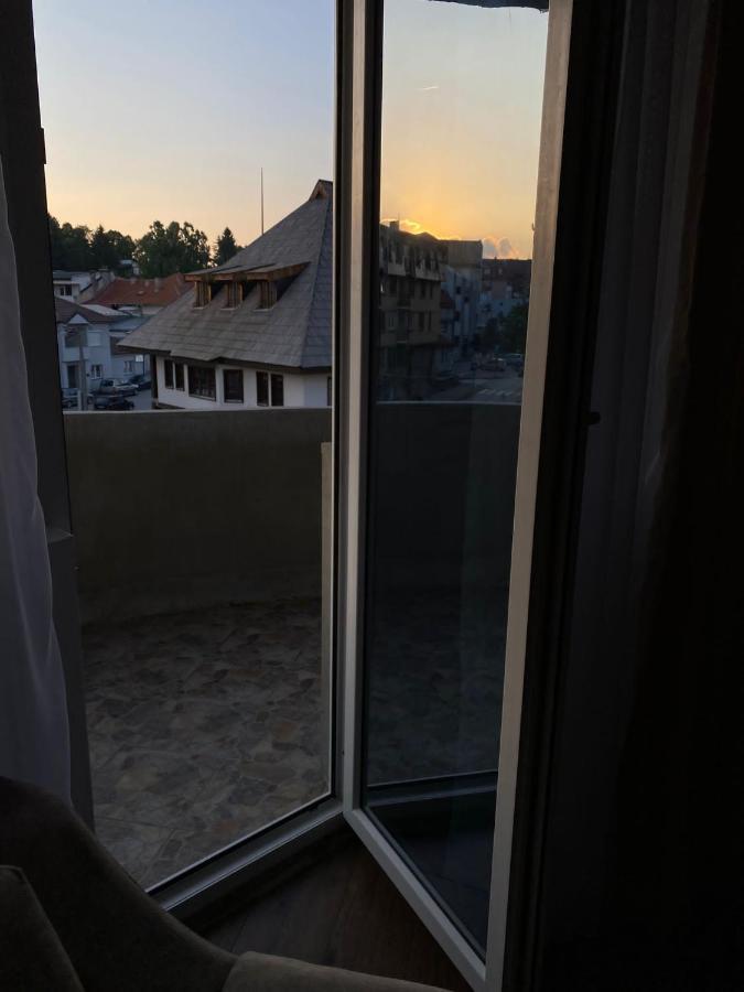 Vila Centar Mb Bed and Breakfast Sjenica Esterno foto