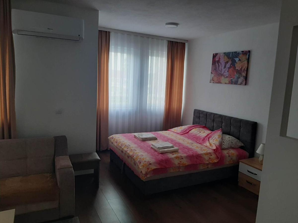 Vila Centar Mb Bed and Breakfast Sjenica Esterno foto